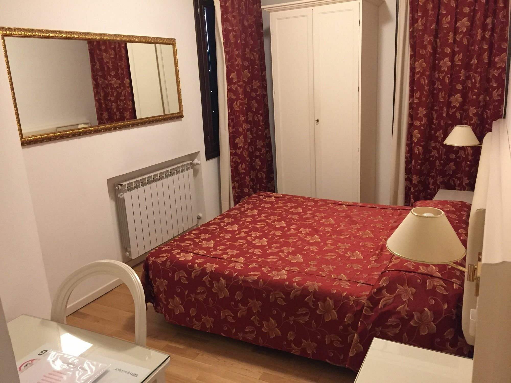 Albergo ai Tolentini Venesia Bagian luar foto
